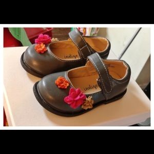 Indigo Soul Kids® Brown shoes with flowers.